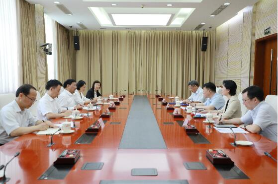 农业农村部与北京师范大学举行工作会谈